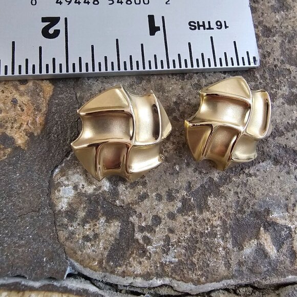Vintage Light-weight Gold-Filled Carla Earrings - Picture 6 of 7